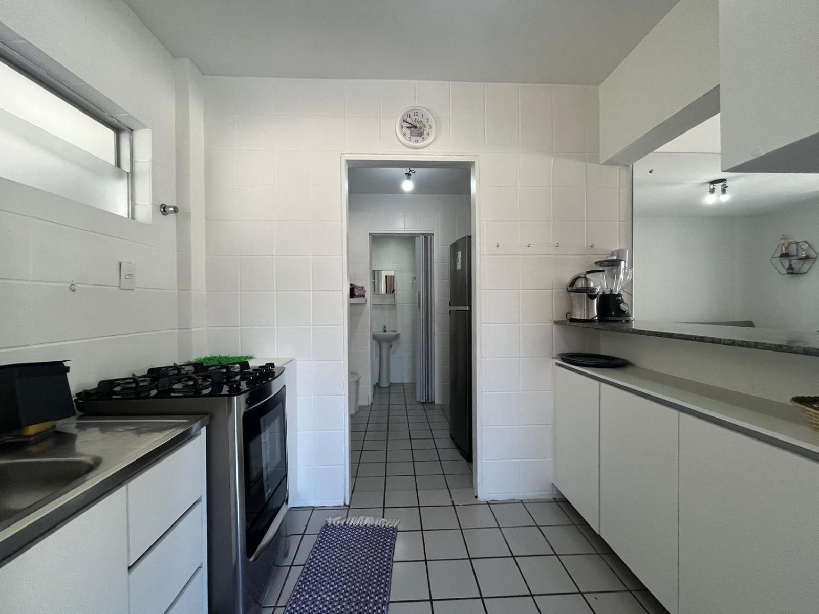 Ap 1 250m Mar, Amplo, 57m2, C Suite, 2wcs, 2varandas * Maceió